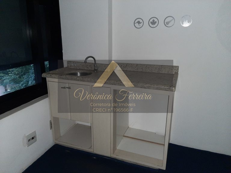 LOJA COM MEZANINO – APARECIDA