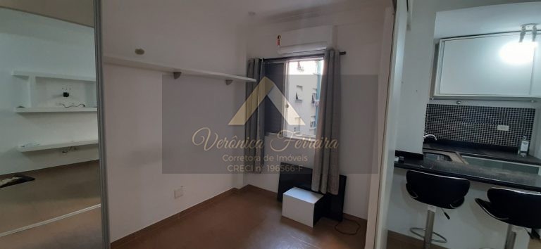 KITNET NO BAIRRO EMBARÉ EM SANTOS