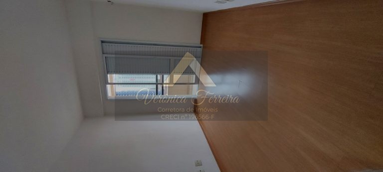 APARTAMENTO NO EDIFÍCIO VISCONDE DO EMBARÉ EM SANTOS