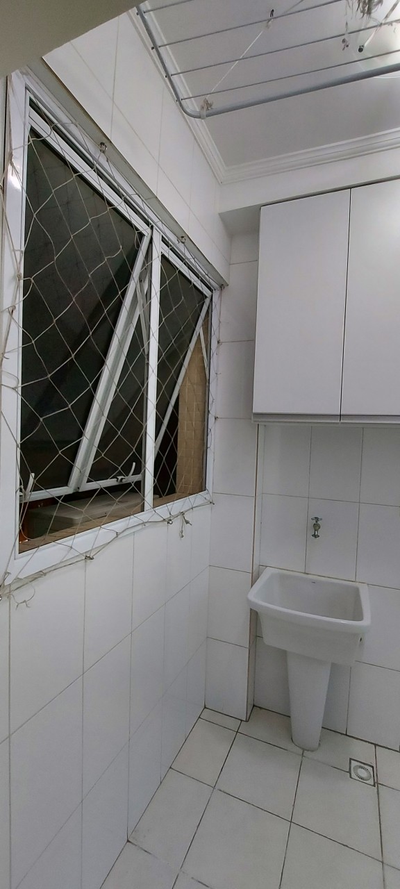 APARTAMENTO NO EDIFÍCIO VISCONDE DO EMBARÉ EM SANTOS