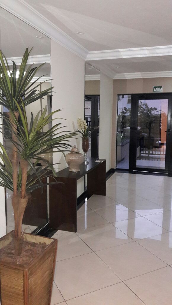 APARTAMENTO NO EDIFÍCIO VISCONDE DO EMBARÉ EM SANTOS