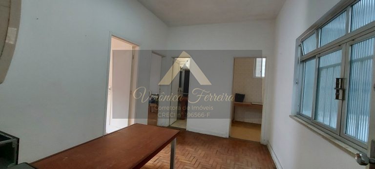 Apartamento 2 dormitórios em Santos/SP