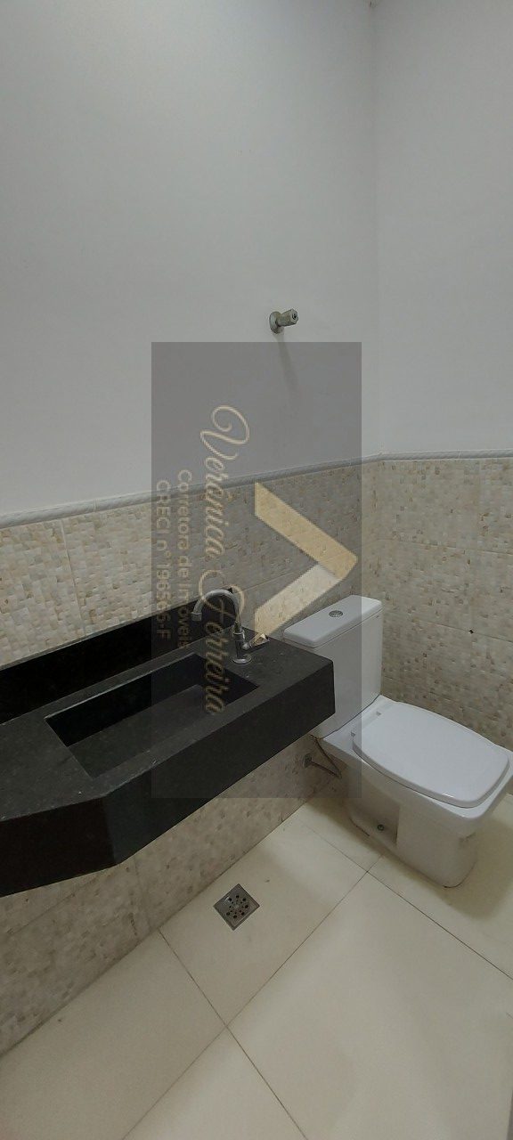 Sobrado no bairro Estuário em Santo/SP