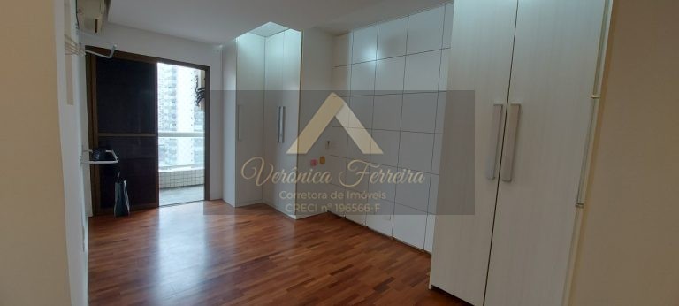 Apartamento no Bairro Boqueirão em Santos/SP