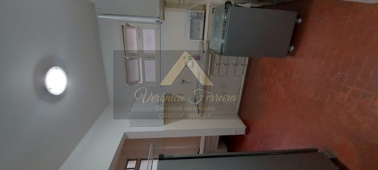 Apartamento com 2 dormitórios em Santos/SP com 77m²