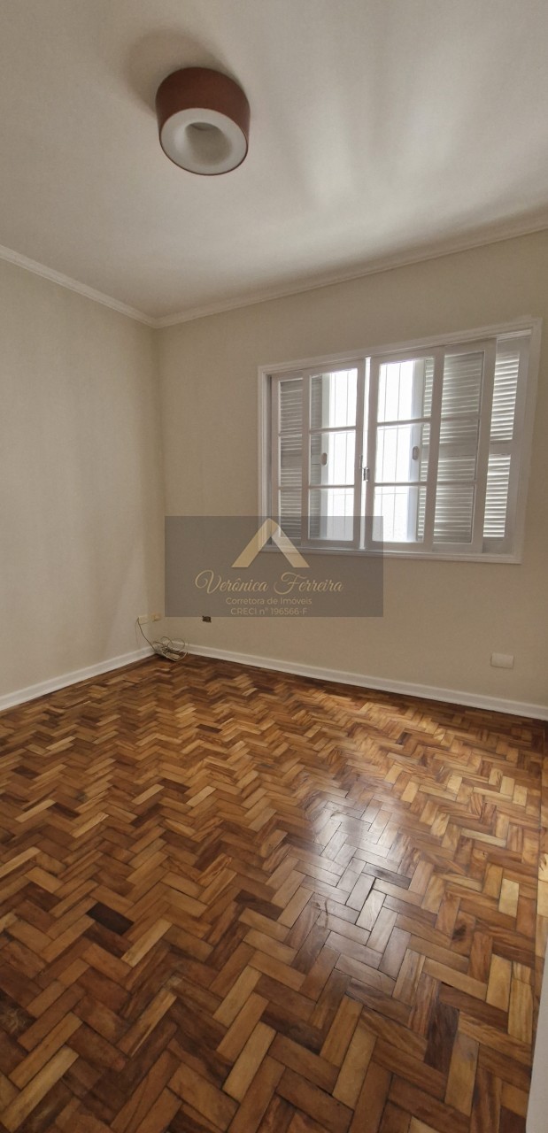 Apartamento com 02 dormitórios no Embaré