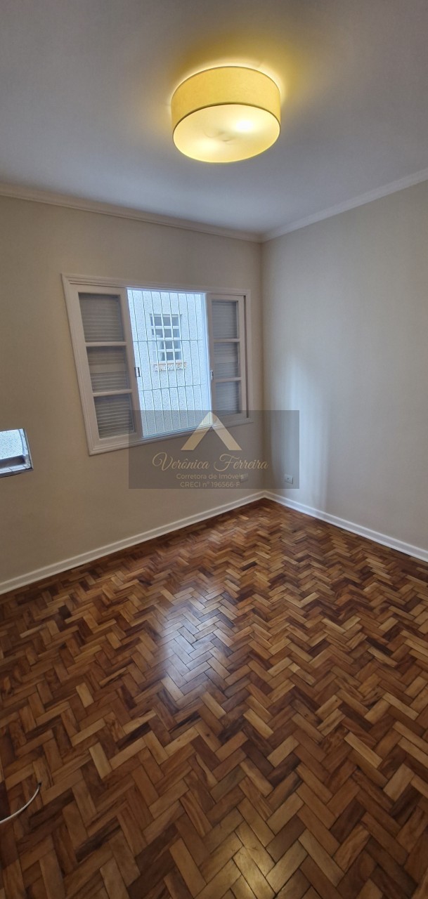 Apartamento com 02 dormitórios no Embaré