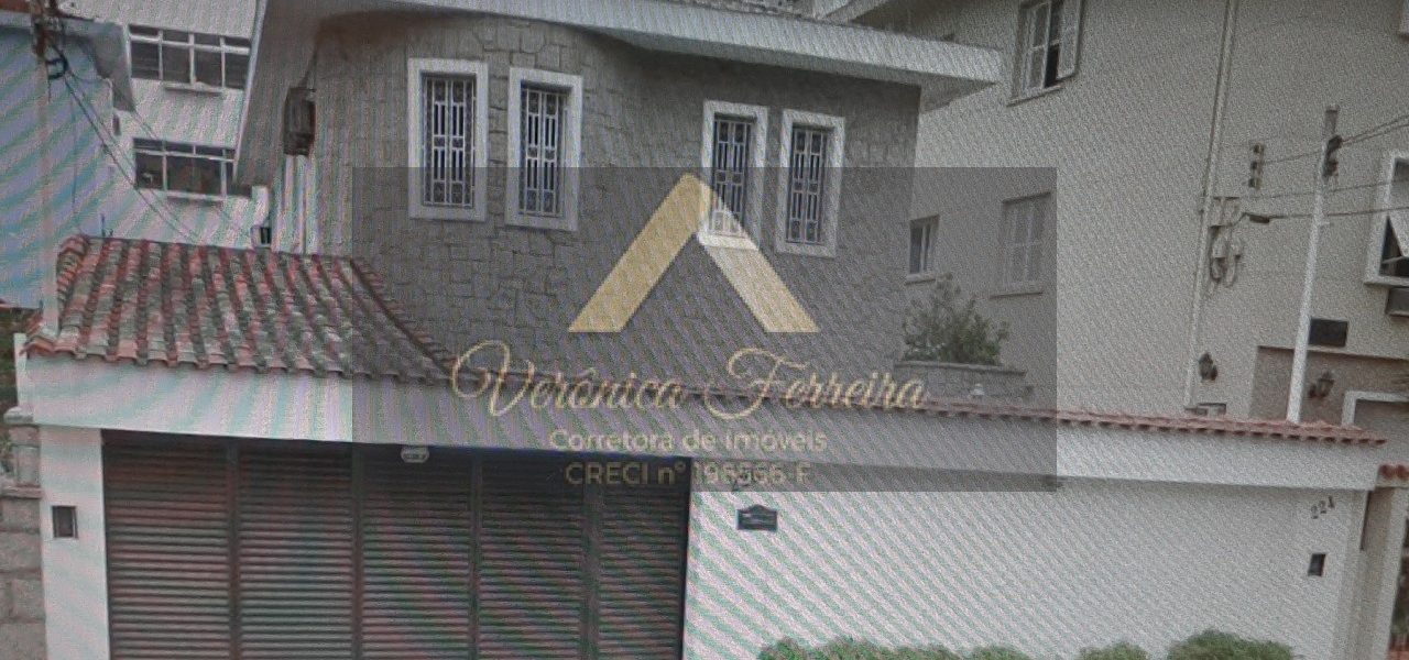 SOBRADO COM PISCINA – EMBARÉ